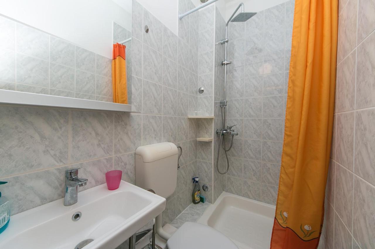 Apartments By The Sea Brist, Makarska - 15714 Podaca Luaran gambar