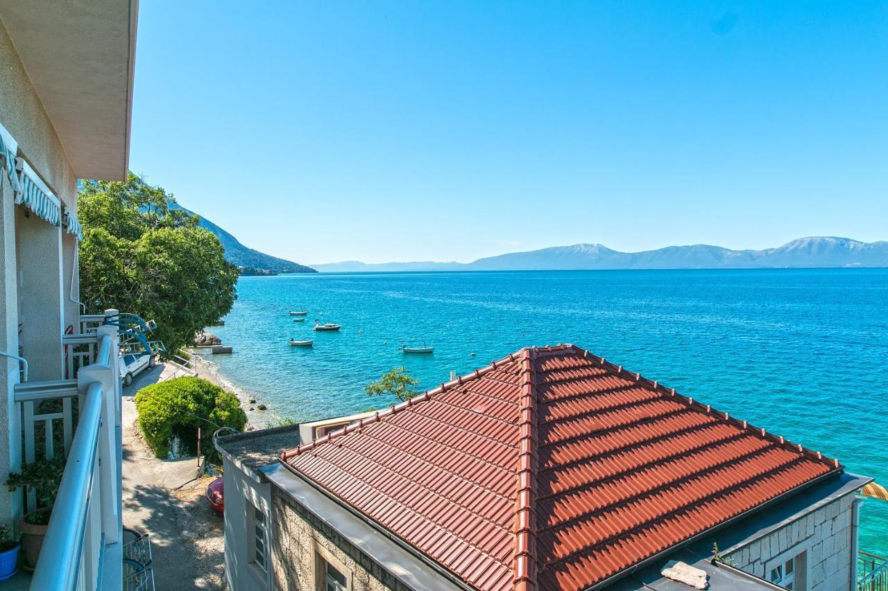 Apartments By The Sea Brist, Makarska - 15714 Podaca Luaran gambar