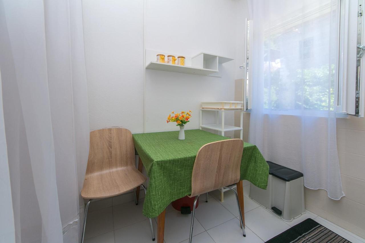 Apartments By The Sea Brist, Makarska - 15714 Podaca Luaran gambar