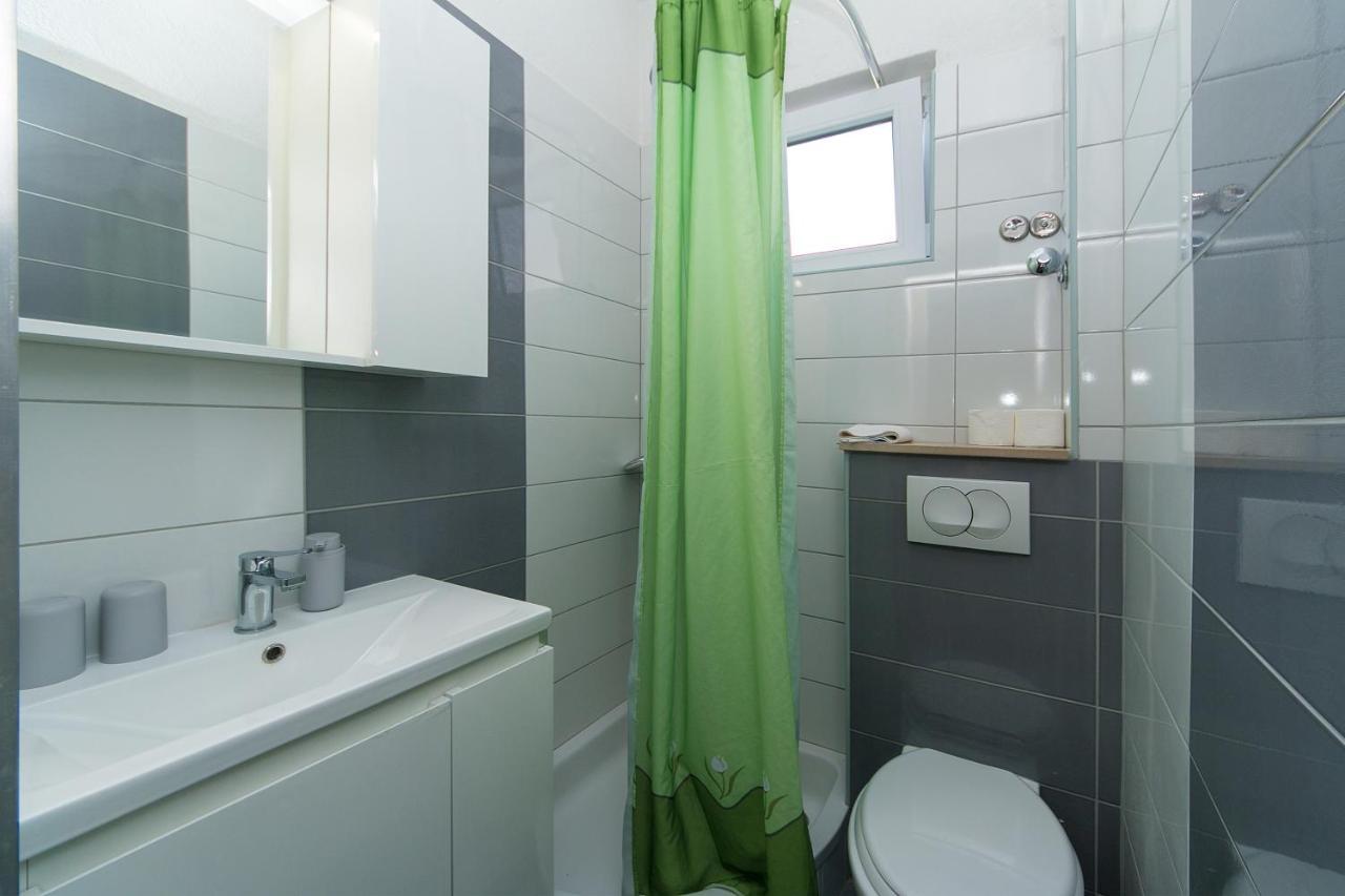 Apartments By The Sea Brist, Makarska - 15714 Podaca Luaran gambar