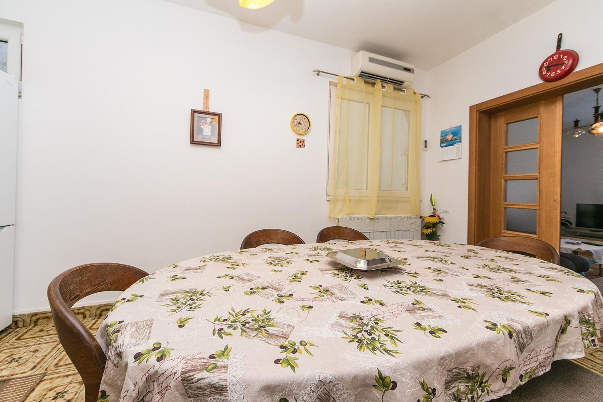 Apartments By The Sea Brist, Makarska - 15714 Podaca Bilik gambar
