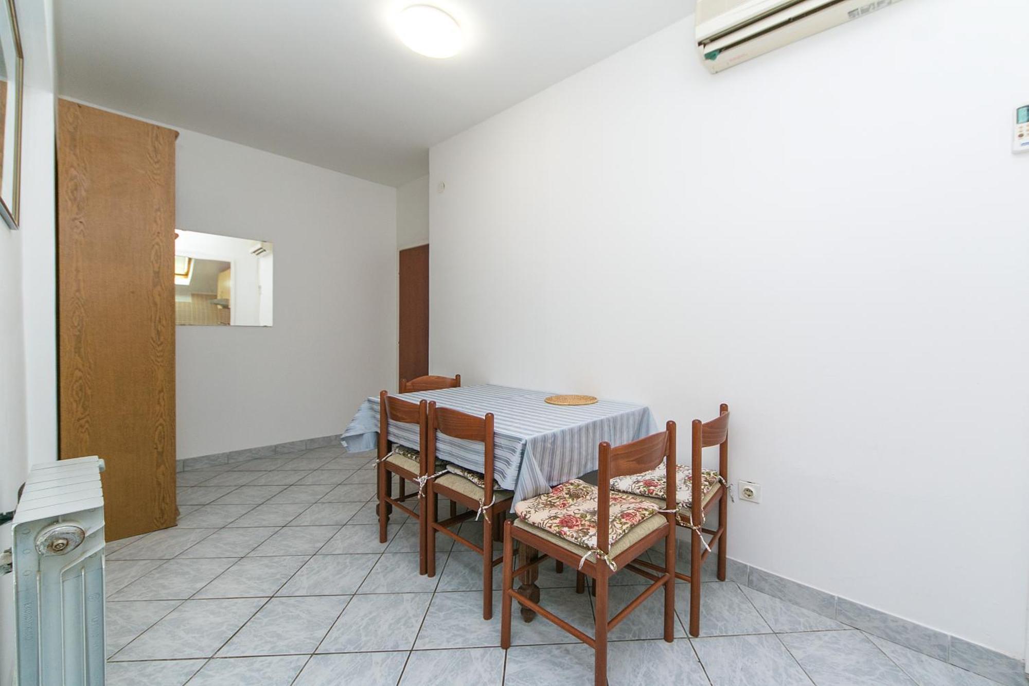 Apartments By The Sea Brist, Makarska - 15714 Podaca Bilik gambar