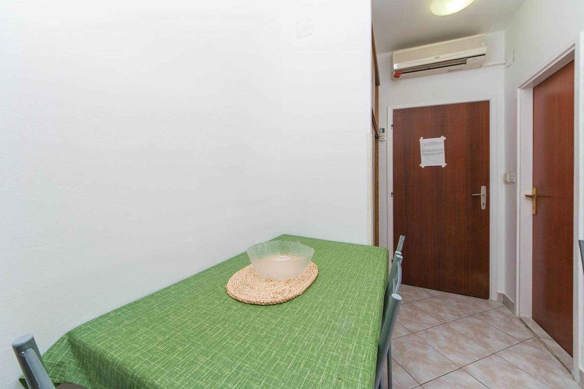 Apartments By The Sea Brist, Makarska - 15714 Podaca Bilik gambar