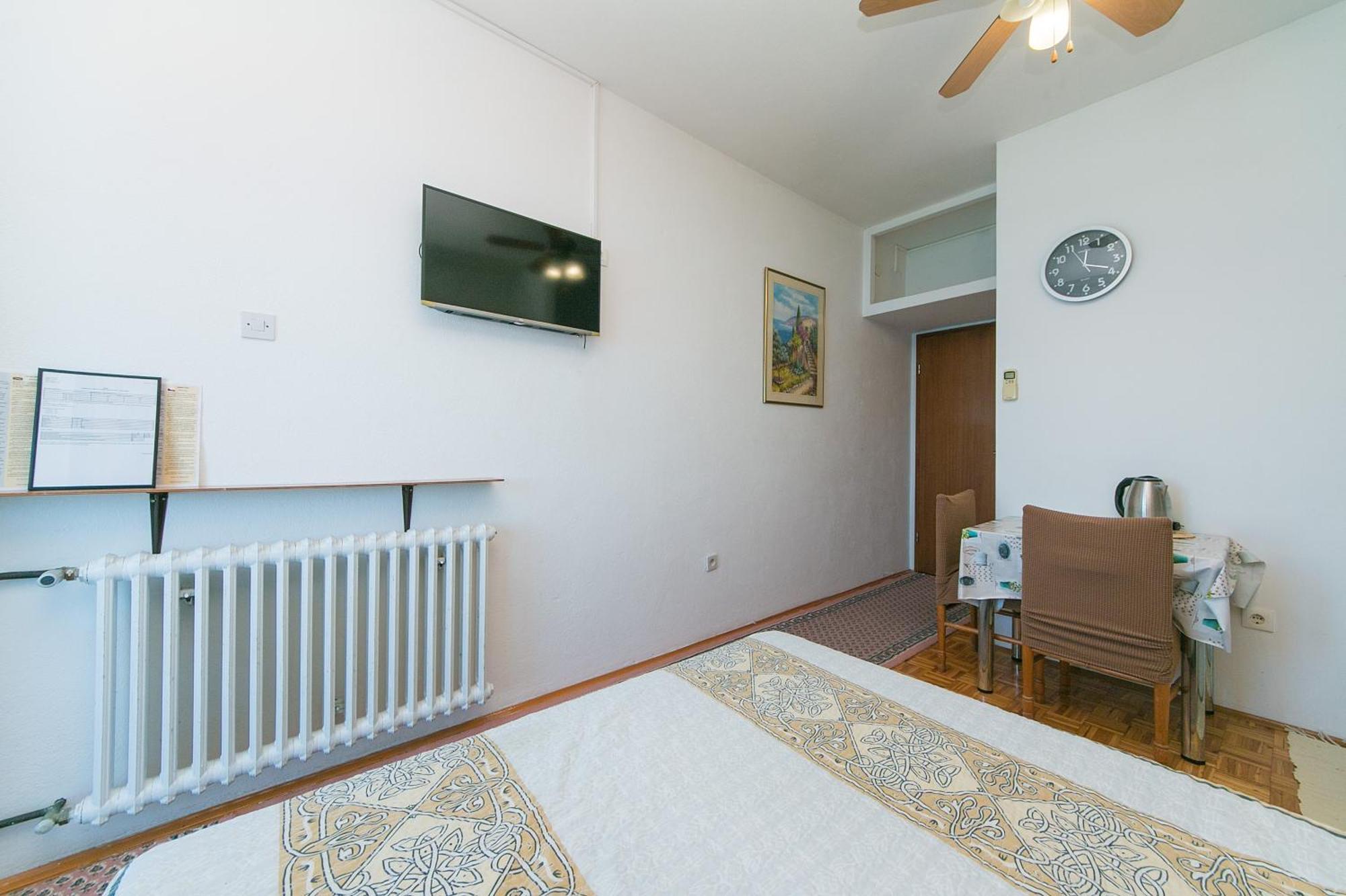 Apartments By The Sea Brist, Makarska - 15714 Podaca Bilik gambar